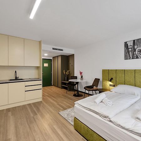 Studio Apartments Lenuzzi زغرب المظهر الخارجي الصورة