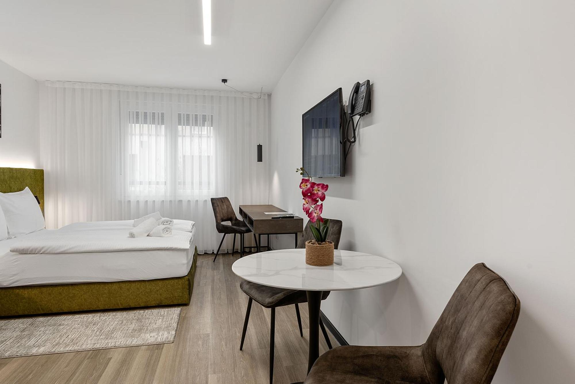 Studio Apartments Lenuzzi زغرب المظهر الخارجي الصورة