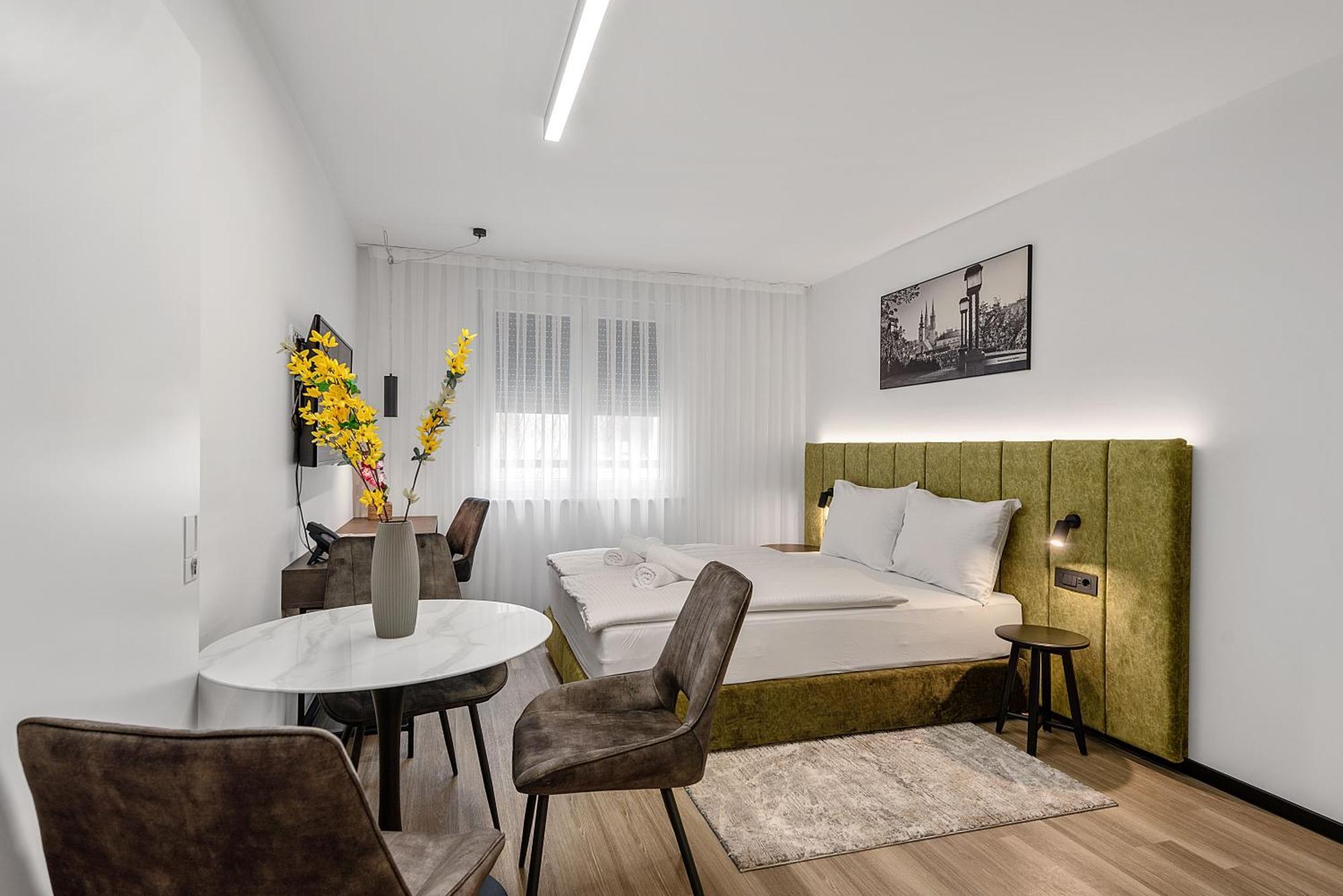 Studio Apartments Lenuzzi زغرب المظهر الخارجي الصورة