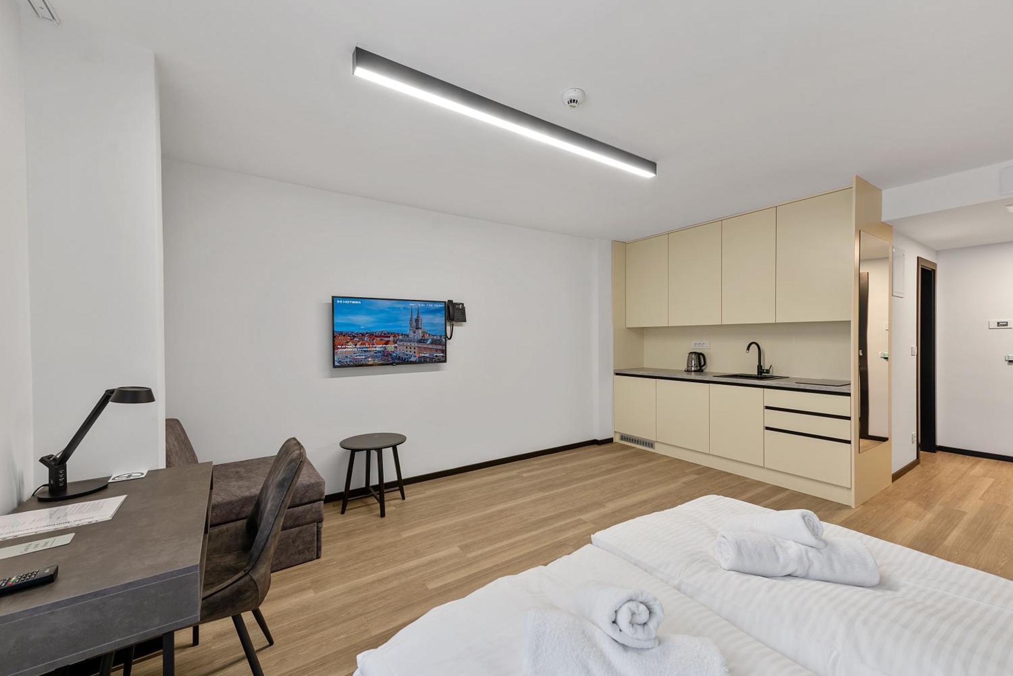 Studio Apartments Lenuzzi زغرب المظهر الخارجي الصورة
